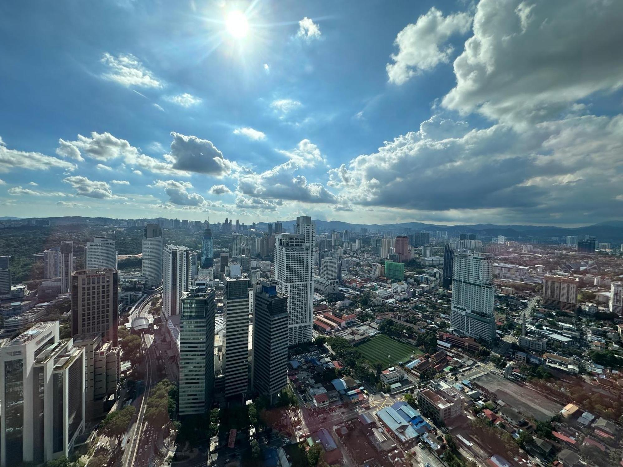 The Platinum Kuala Lumpur By Cozy White Lejlighed Eksteriør billede